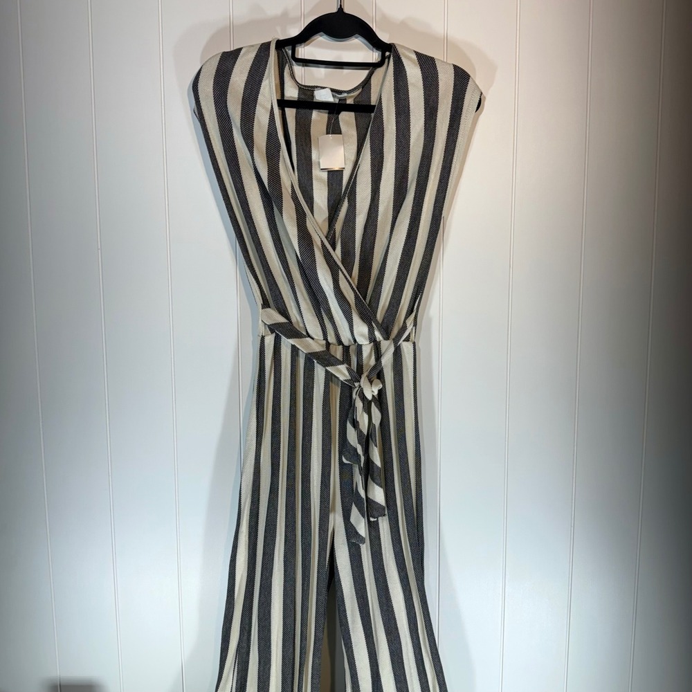 Acemi Black Cream Striped Wrap V-Neck Wide Leg Knit Jumpsuit Junior Medium NWT